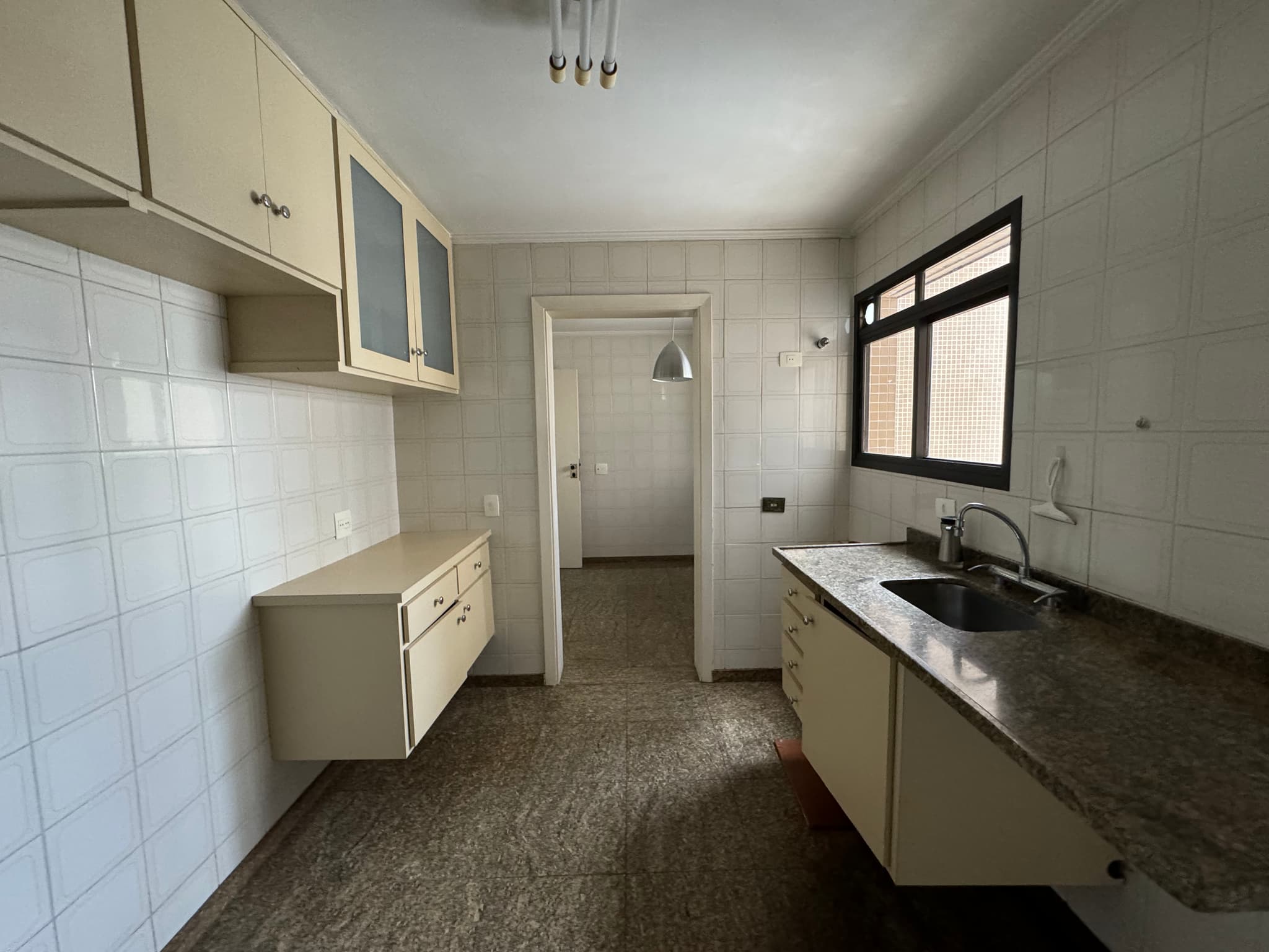 Apartamento antigo antes da reforma